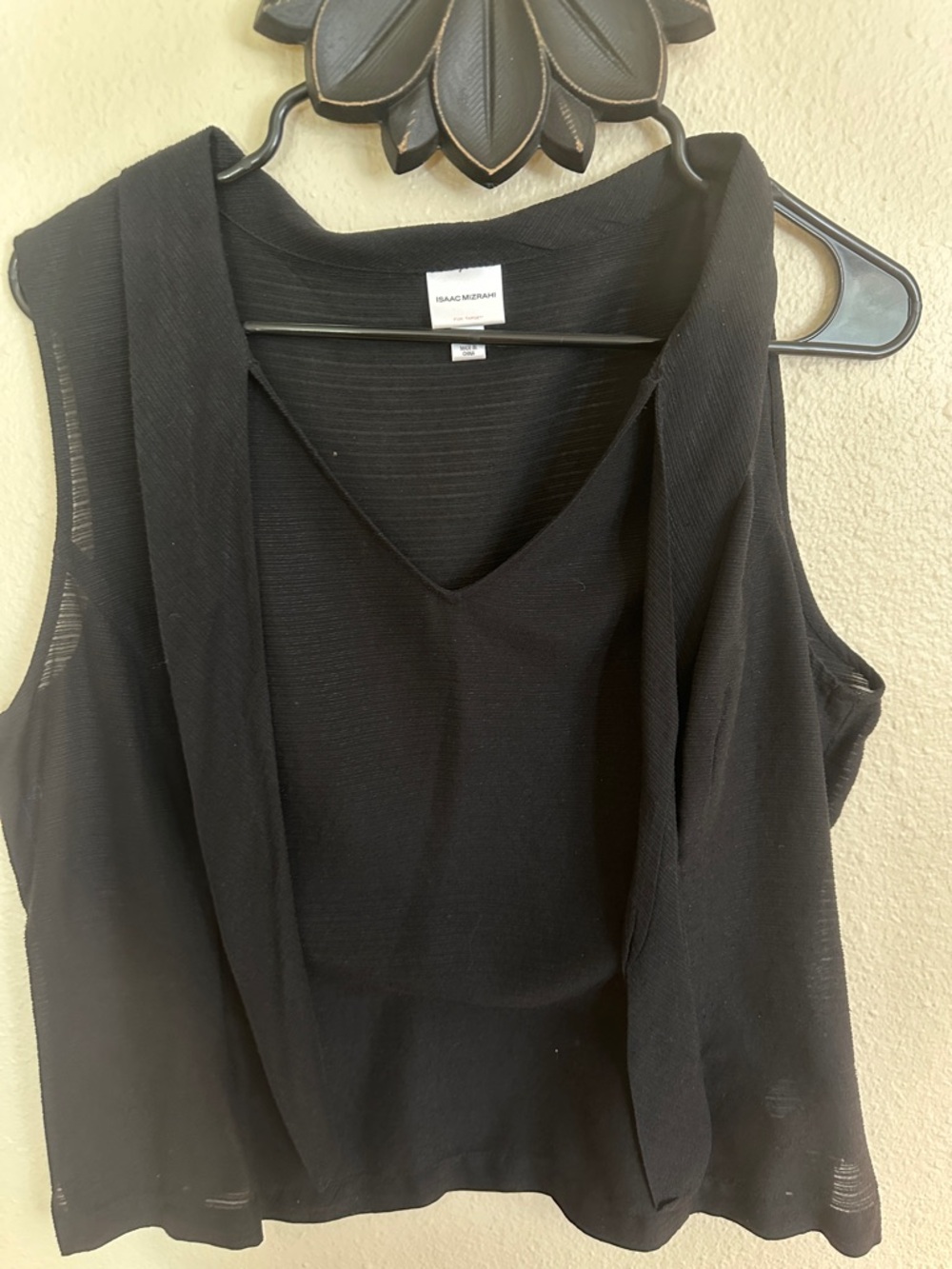 Isaac Mizrahi Black Draped V-Neck Sleeveless Top